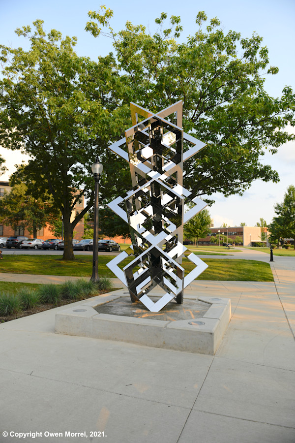 Column of Squares (KSU - Design Innovation Center) by Owen Morrel