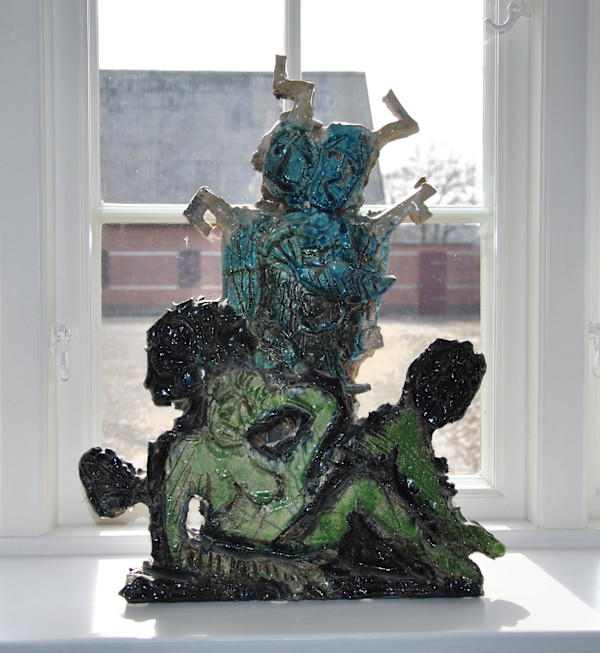 Mand med to hoveder og grublende kvinde by Bjørn Nørgaard