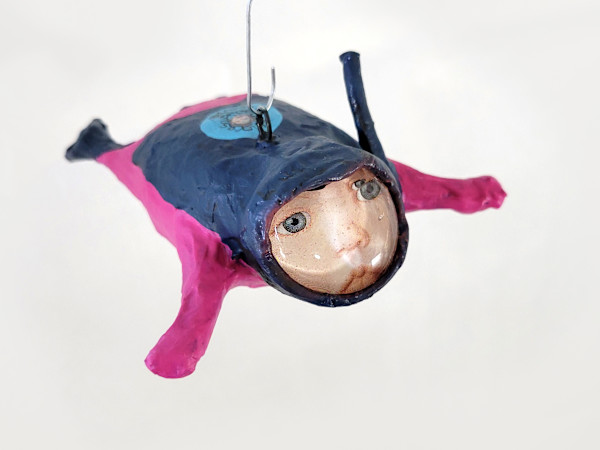 Cate the Diver hanging sculpture by ocasiocasa, Image 2.