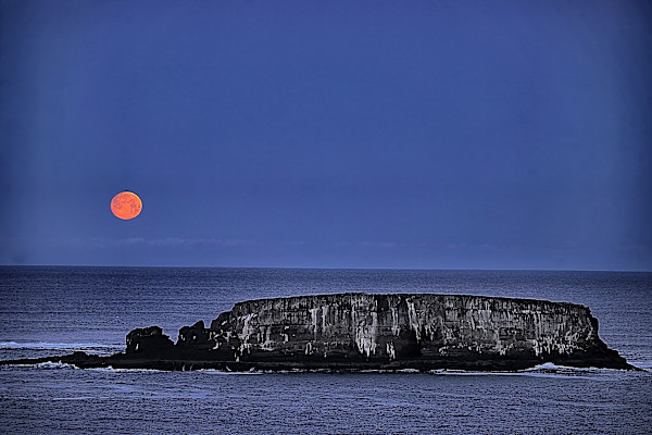 Snow Moon and Dauntless Series on Metal (16" x 20") part 2:  Moonset by Jeremy Likness