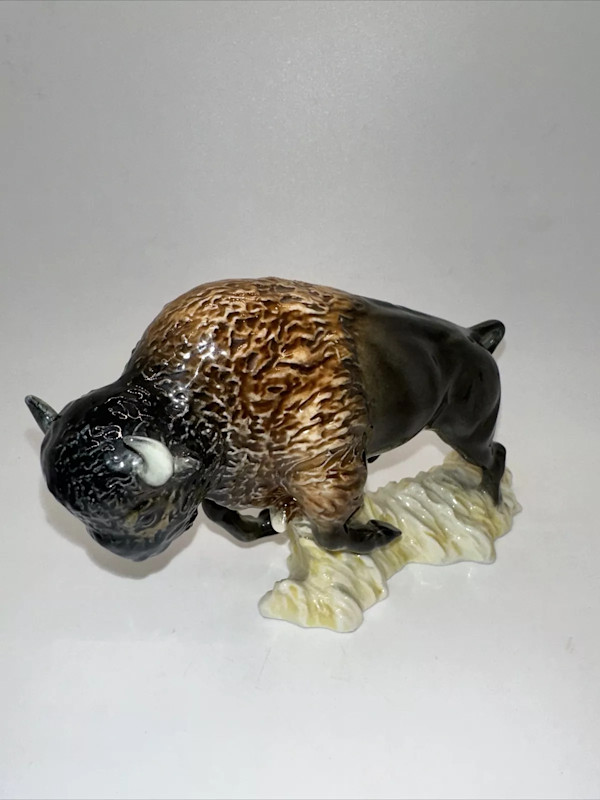 Goebel Bison by Gerhard Skrobek
