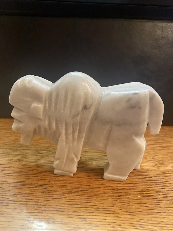Mexican Hand-Carved Onyx Bison