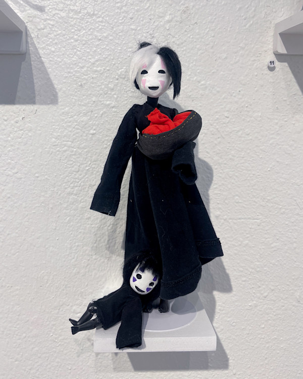 The No Faces by repaints_doll, Image 1.