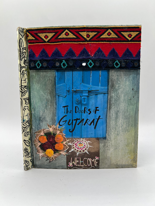 THE DOORS OF GUJARAT by Phyllis Brody