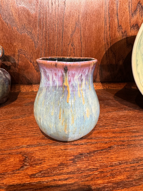 Small Vase/Cup by Nicole Nalbach