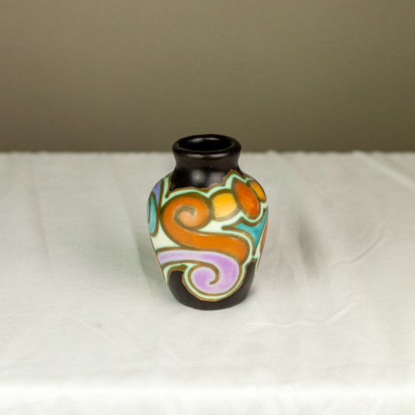 Art Deco Vase, Image 2.