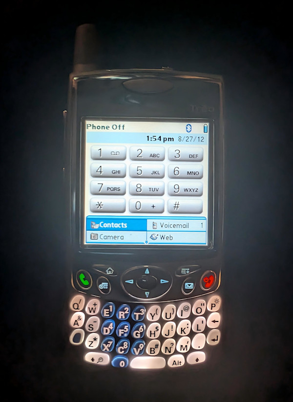 SMART PHONES...DUMB PEOPLE by charles elwert, Image 1.