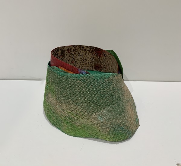 Abbottonato  ( Tucked in) by Maria Mimma Scarpini