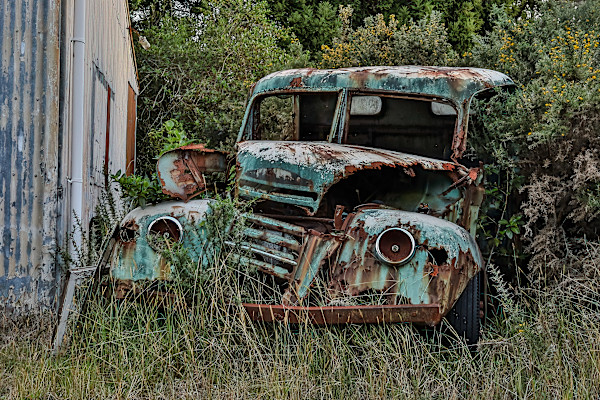 Decay in full colour by EB Photography