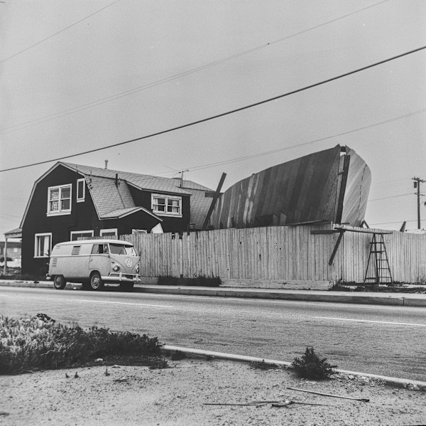 San Pedro Street 1 by Raphael Warshaw