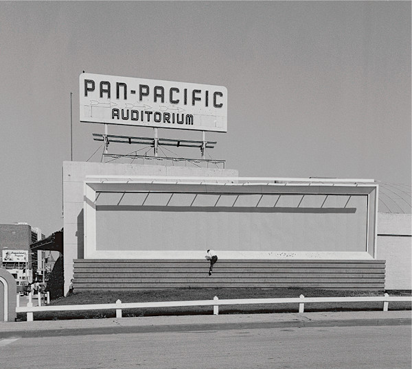 LA Street 14 by Raphael Warshaw