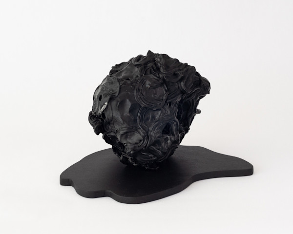 Handfill (Black) by Eve De Jong
