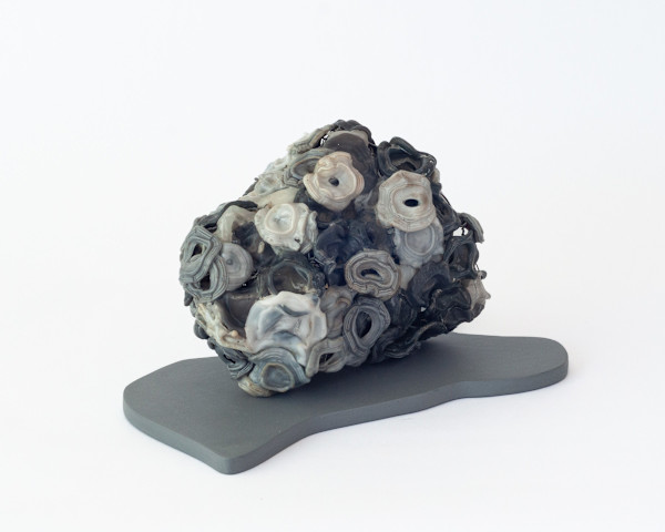 Handfill (Silver) by Eve De Jong