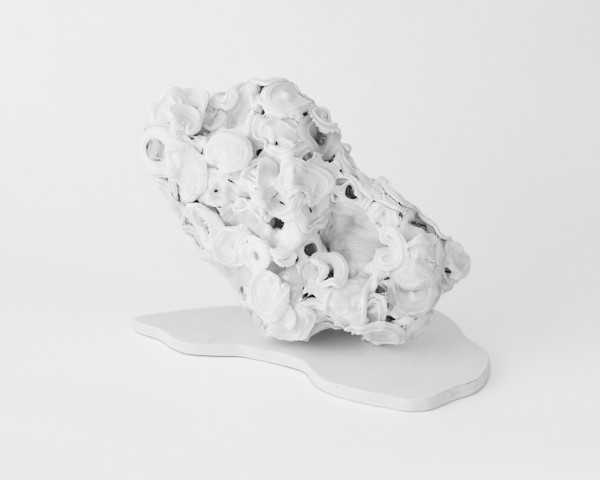 Handfill (White) by Eve De Jong