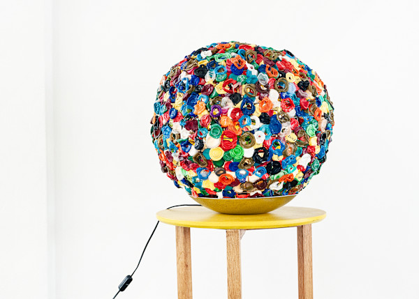 Lid Up by Eve De Jong