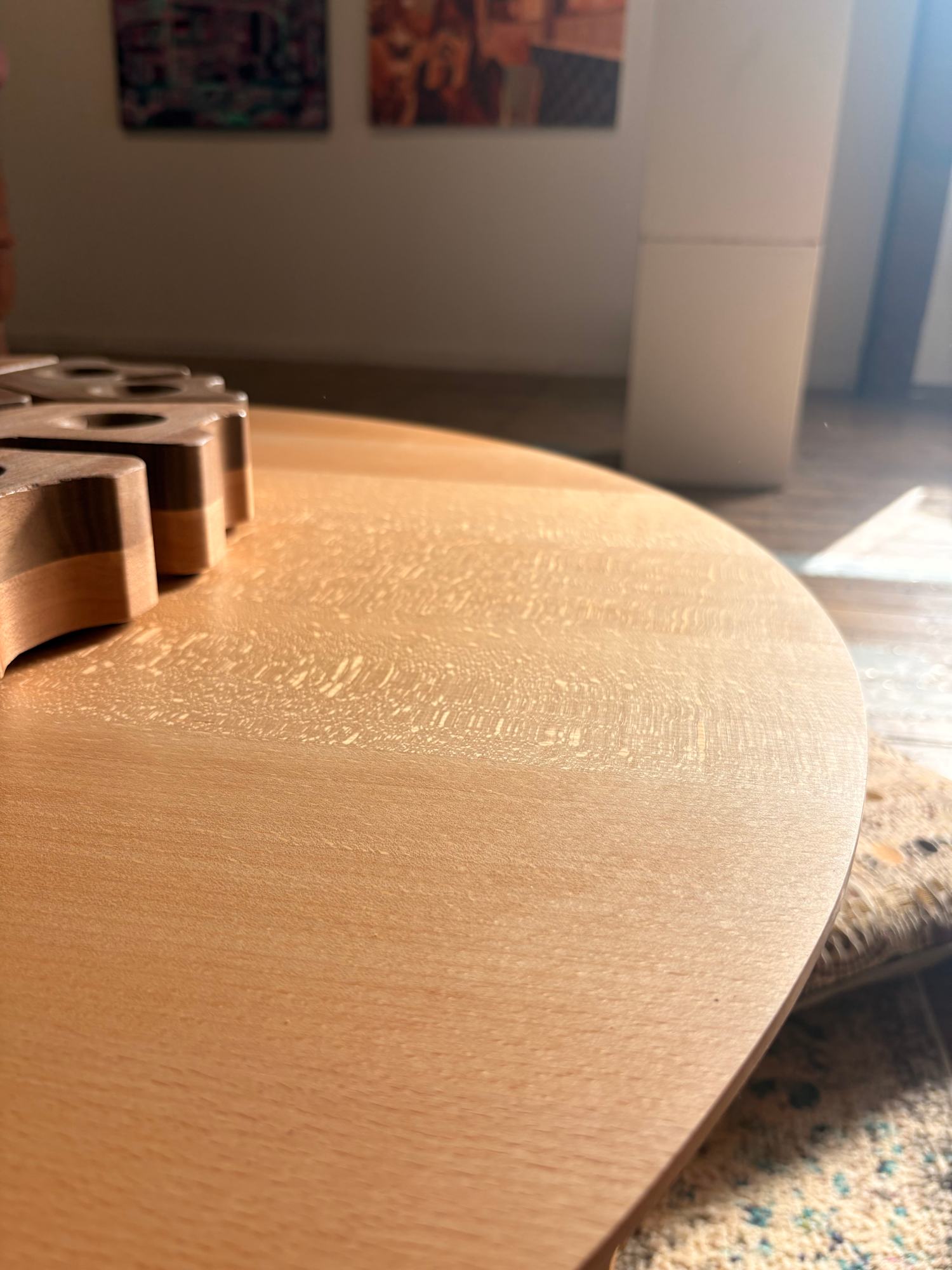 Table detail shot 2