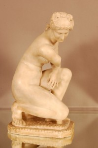 Italian School, Grand Tour Marble of the Crouching Venus, 19thC