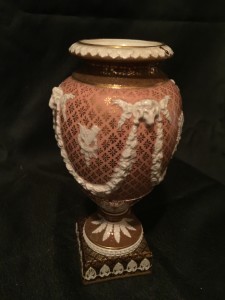 Wedgwood, Queensware Vase