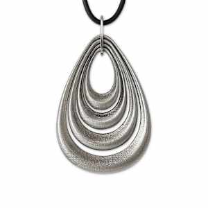 Pebble pendant II