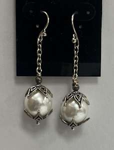 #948 Shell Pearls