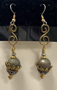 #305 Earring