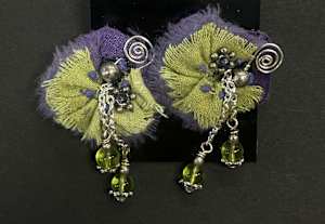 #941 Earring