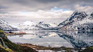 Austnespollen Viewpoint - Reflection