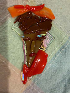 Diva #16 Brooch