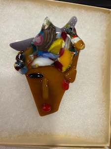 Diva #22 Brooch
