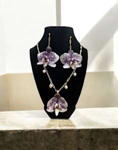Spotted Phalaenopsis Orchid Necklace and Earring Set