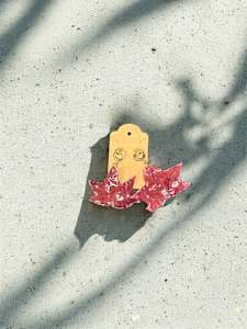 Japanese Maple Leaf Huggie