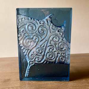 Manta Cast Glass Block
