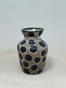 Dot (4)