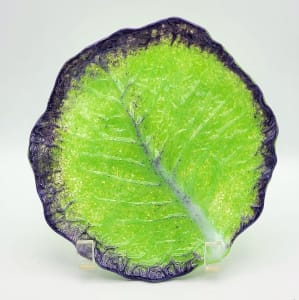 Cabbage Leaf Plate with Purple Edge
