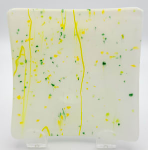 Plate-White with Green/Yellow Stringers & Frit