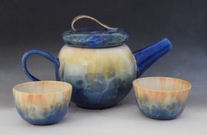Gradient Blue Teapot with 2 cups