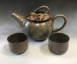 Brown Tea Pot with 2 cups