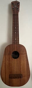 11388 - Ukulele