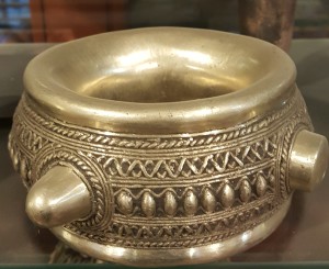 Manilla Currency Bracelet