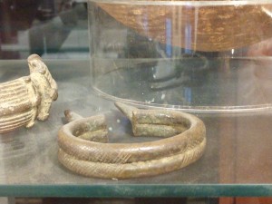 Manilla Currency Bracelet