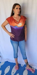 JULIE DRAPE T-SHIRT - ORANGE FULL MOON
