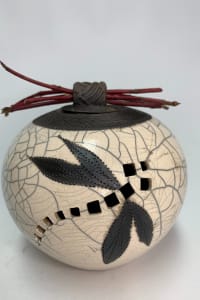 Dragonfly Pot with Lid