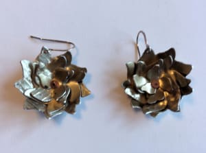 Layered Flower (gold)