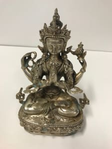 White Tara with 2 Lotus and 7 Eyes
