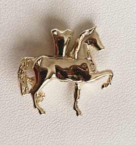 14k Gold Classic Prancing Horse