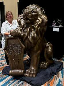 JACINTHE LACROIX. MASTER ARTIST AND SCULPTOR DEVIRED NOVEMBER 19. 2024 TO NEW COLLECTOR HOME FROM CORAL GABLES, FLORIDA OF THE BRONZE LION. RIGHT SIDE
