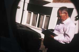 My Parents are International Art Thieves