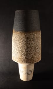 Black/White Pedestal