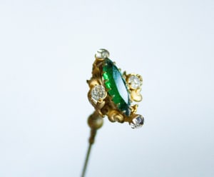 Trembler Hatpin