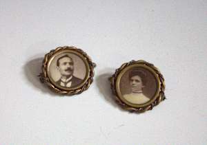 Pins (Set of Two)